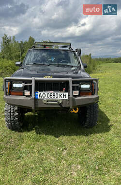 Внедорожник / Кроссовер Jeep Cherokee 1996 в Иршаве