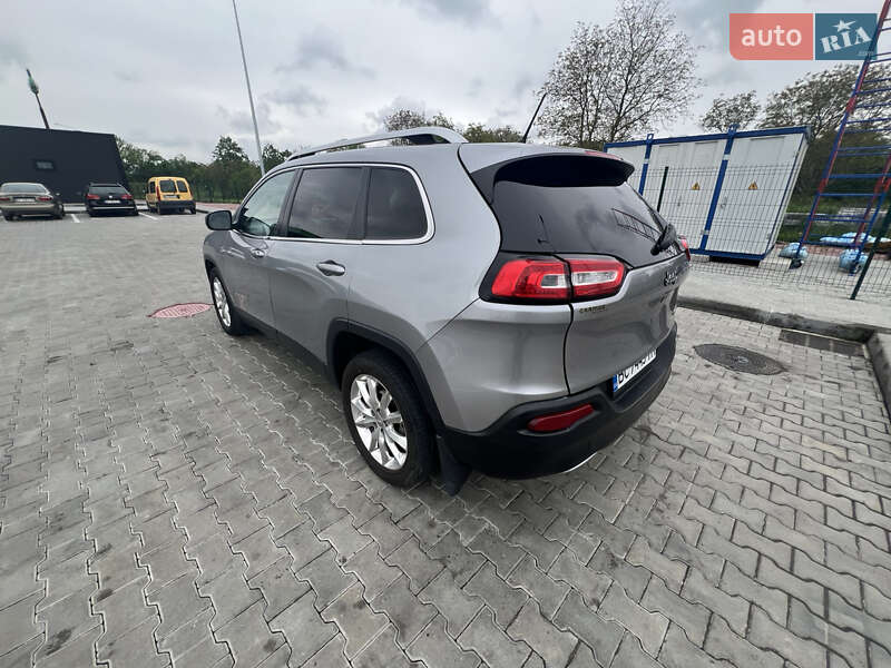 Позашляховик / Кросовер Jeep Cherokee 2015 в Стрию