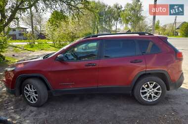 Внедорожник / Кроссовер Jeep Cherokee 2015 в 