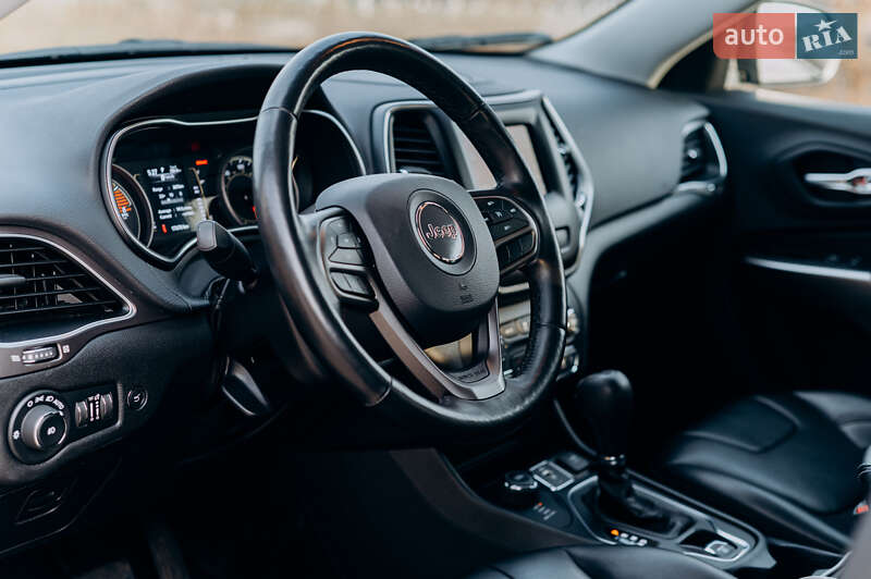 Позашляховик / Кросовер Jeep Cherokee 2019 в Львові