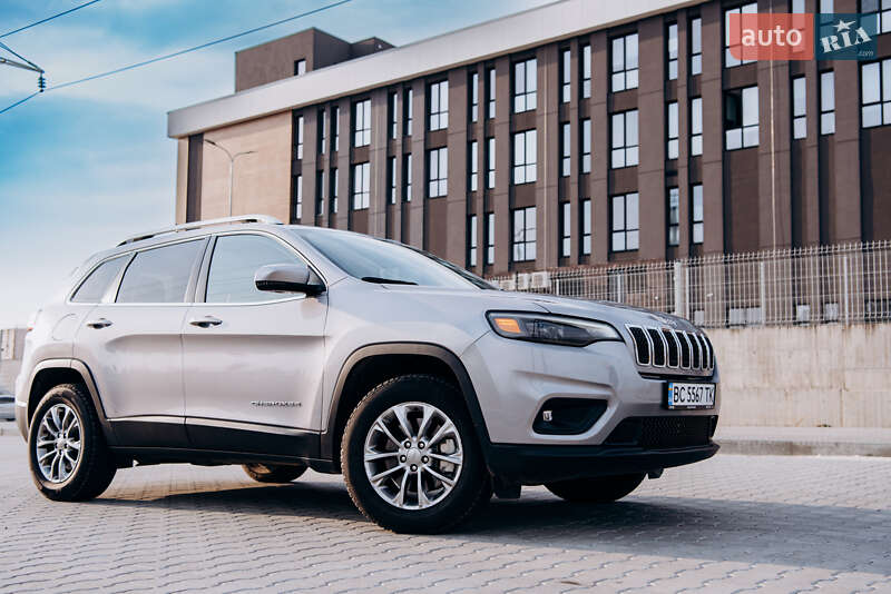 Позашляховик / Кросовер Jeep Cherokee 2019 в Львові