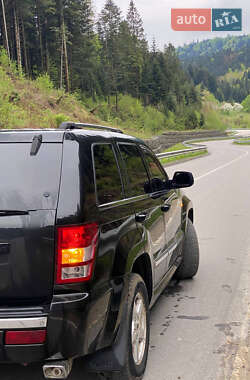 Позашляховик / Кросовер Jeep Cherokee 2007 в 
