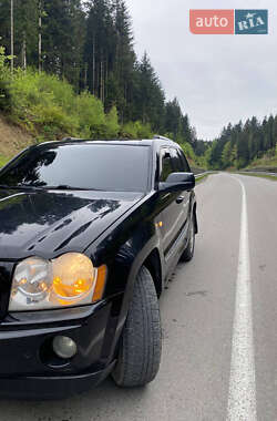 Позашляховик / Кросовер Jeep Cherokee 2007 в 
