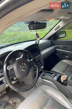 Позашляховик / Кросовер Jeep Cherokee 2007 в 