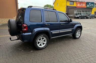 Внедорожник / Кроссовер Jeep Cherokee 2005 в 