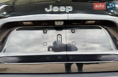 Внедорожник / Кроссовер Jeep Cherokee 2019 в 