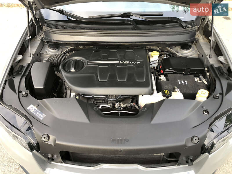 Позашляховик / Кросовер Jeep Cherokee 2020 в Ірпені