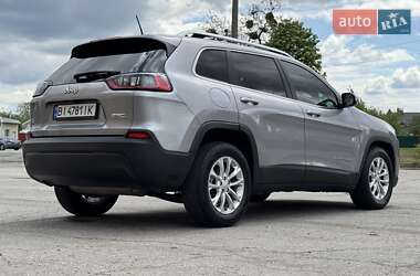 Позашляховик / Кросовер Jeep Cherokee 2019 в 