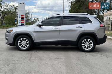 Позашляховик / Кросовер Jeep Cherokee 2019 в 