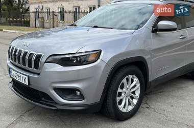 Позашляховик / Кросовер Jeep Cherokee 2019 в 