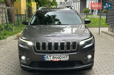 Внедорожник / Кроссовер Jeep Cherokee 2018 в 