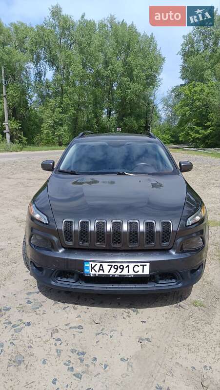 Внедорожник / Кроссовер Jeep Cherokee 2017 в Киеве