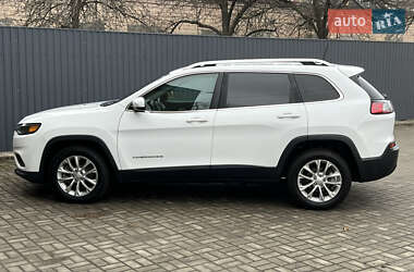 Позашляховик / Кросовер Jeep Cherokee 2018 в 