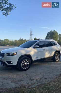 Позашляховик / Кросовер Jeep Cherokee 2020 в 