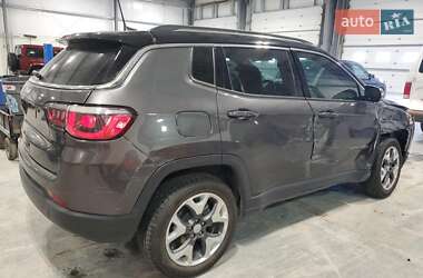 Позашляховик / Кросовер Jeep Cherokee 2017 в 