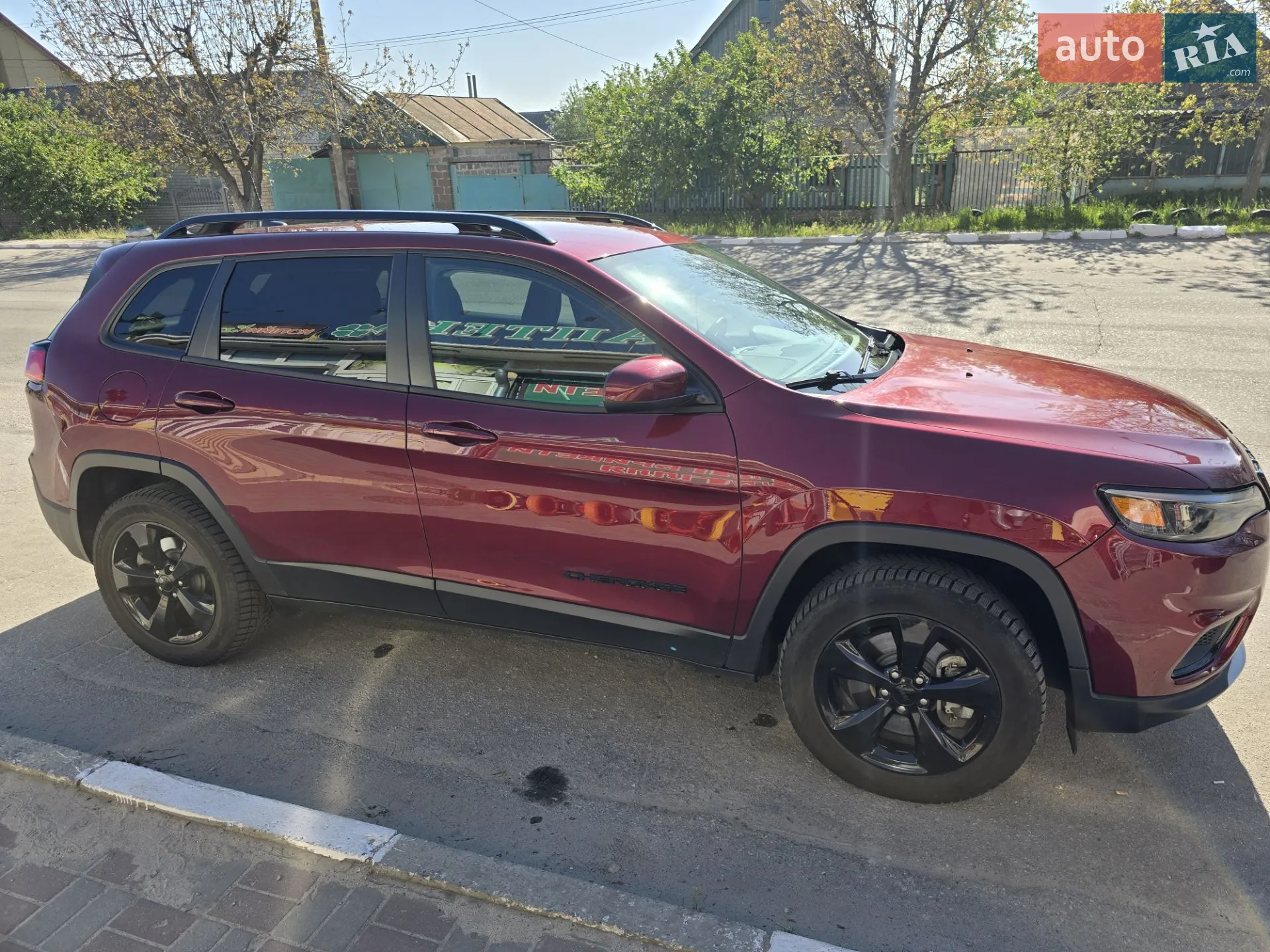 2019 Jeep Cherokee - мініатюра 2