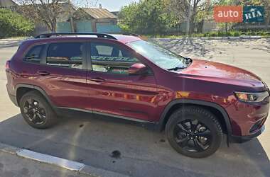 Внедорожник / Кроссовер Jeep Cherokee 2019 в 