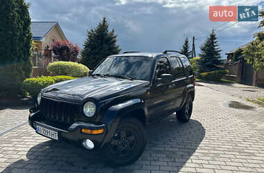 Позашляховик / Кросовер Jeep Cherokee 2003 в 