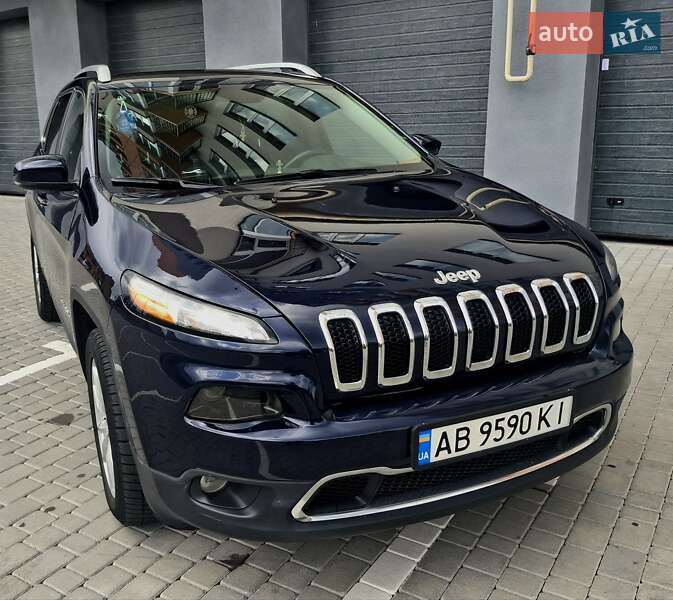 Позашляховик / Кросовер Jeep Cherokee 2016 в 