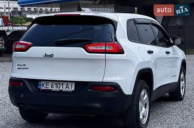 Позашляховик / Кросовер Jeep Cherokee 2016 в 