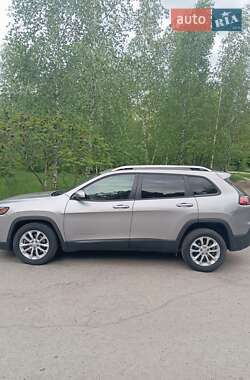 Внедорожник / Кроссовер Jeep Cherokee 2020 в 