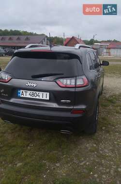 Внедорожник / Кроссовер Jeep Cherokee 2020 в 