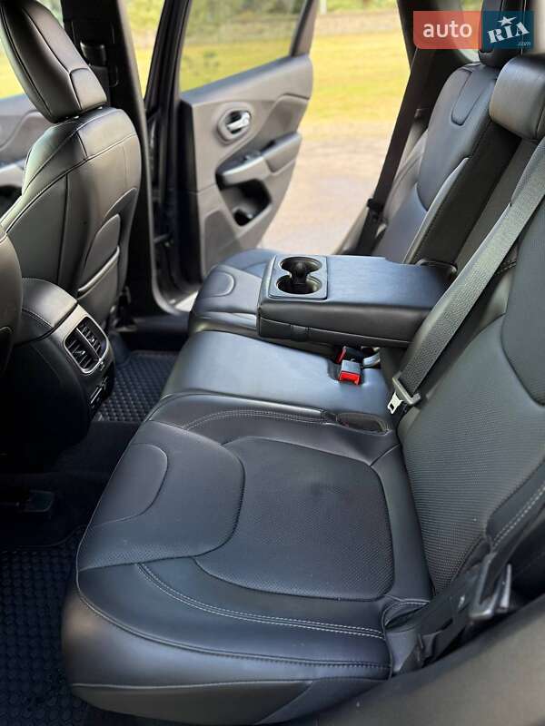 Позашляховик / Кросовер Jeep Cherokee 2019 в Кременчуці