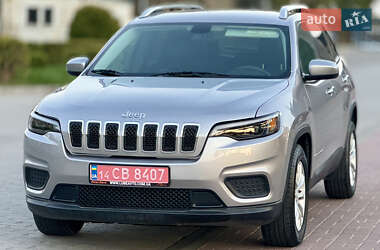 Внедорожник / Кроссовер Jeep Cherokee 2020 в 
