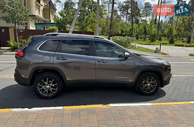 Позашляховик / Кросовер Jeep Cherokee 2016 в 