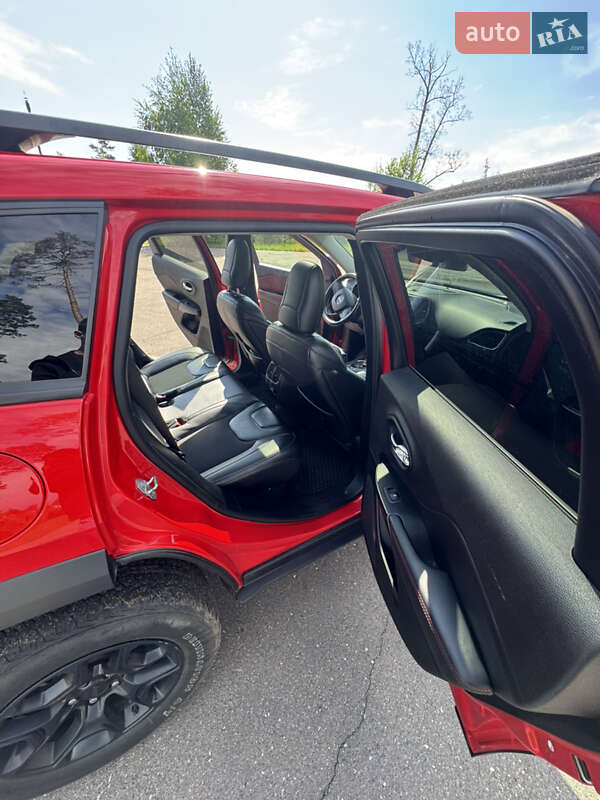 Внедорожник / Кроссовер Jeep Cherokee 2019 в Корюковке фото 17 Внедорожник / Кроссовер Jeep Cherokee 2019 в Корюковке