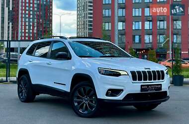 Внедорожник / Кроссовер Jeep Cherokee 2021 в Киеве