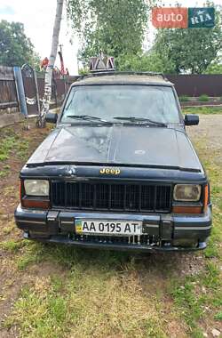 Внедорожник / Кроссовер Jeep Cherokee 1992 в Новоселице