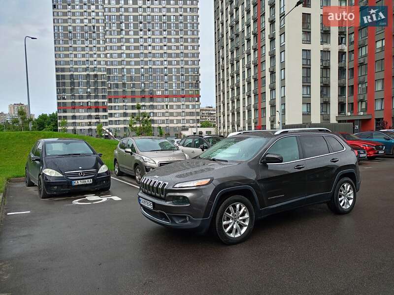 Позашляховик / Кросовер Jeep Cherokee 2013 в Києві фото 12 Позашляховик / Кросовер Jeep Cherokee 2013 в Києві