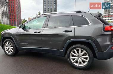 Позашляховик / Кросовер Jeep Cherokee 2013 в 
