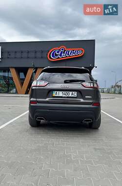 Внедорожник / Кроссовер Jeep Cherokee 2019 в 