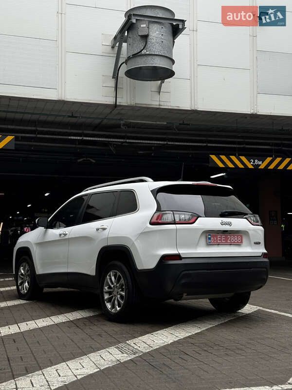 Внедорожник / Кроссовер Jeep Cherokee 2021 в Киеве