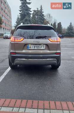 Внедорожник / Кроссовер Jeep Cherokee 2018 в 