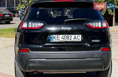 Внедорожник / Кроссовер Jeep Cherokee 2021 в 