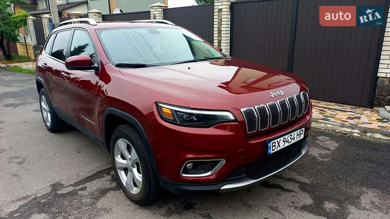 Внедорожник / Кроссовер Jeep Cherokee 2020 в Хмельницком