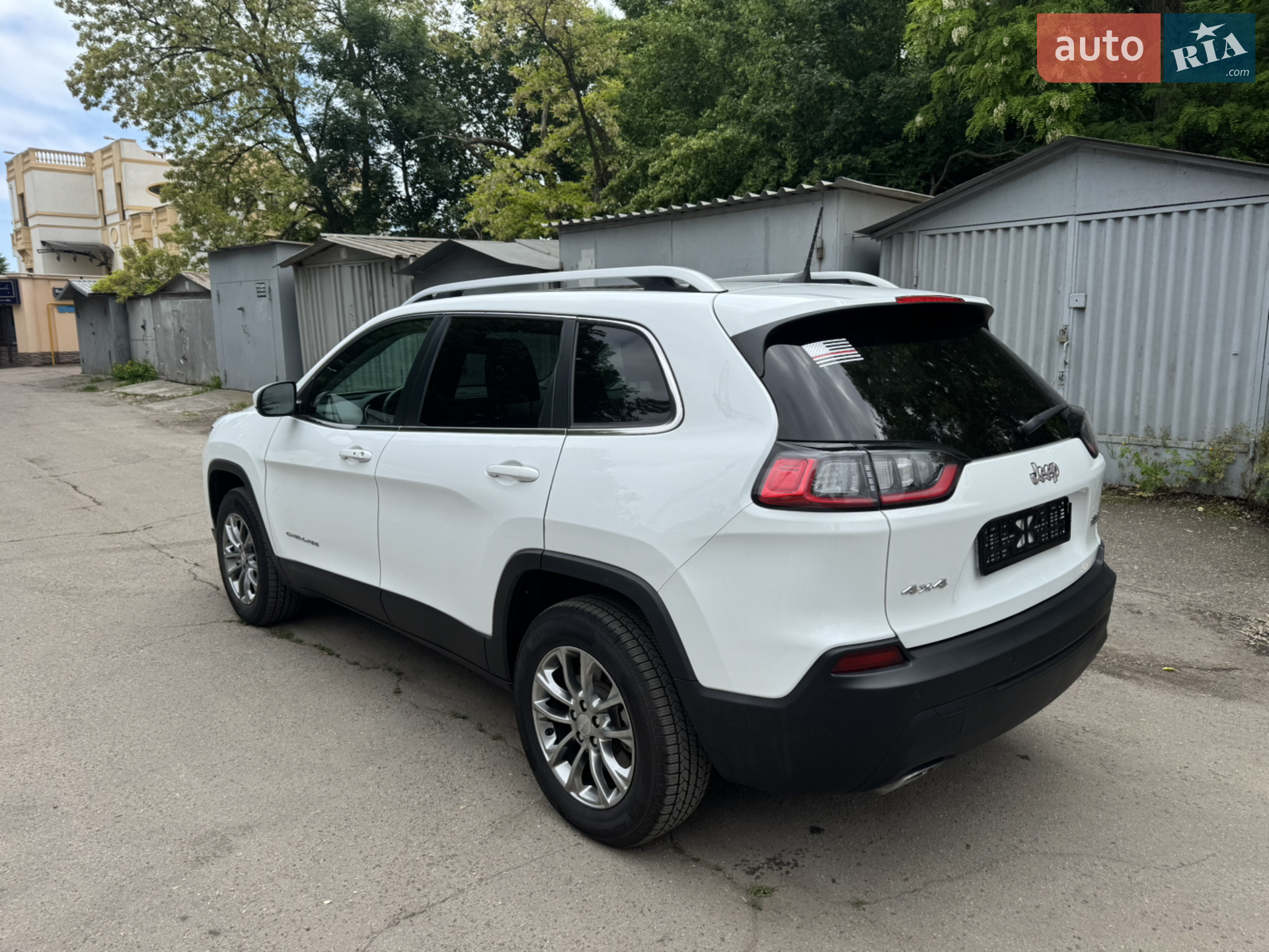 2020 Jeep Cherokee - мініатюра 10