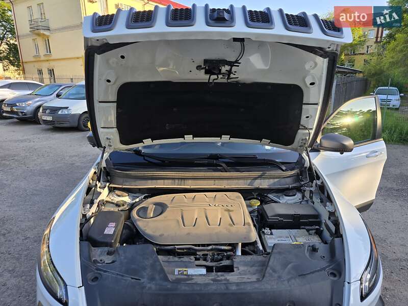 Позашляховик / Кросовер Jeep Cherokee 2017 в Запоріжжі фото 6 Позашляховик / Кросовер Jeep Cherokee 2017 в Запоріжжі