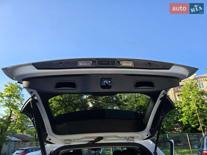 Позашляховик / Кросовер Jeep Cherokee 2017 в Запоріжжі фото 21 Позашляховик / Кросовер Jeep Cherokee 2017 в Запоріжжі