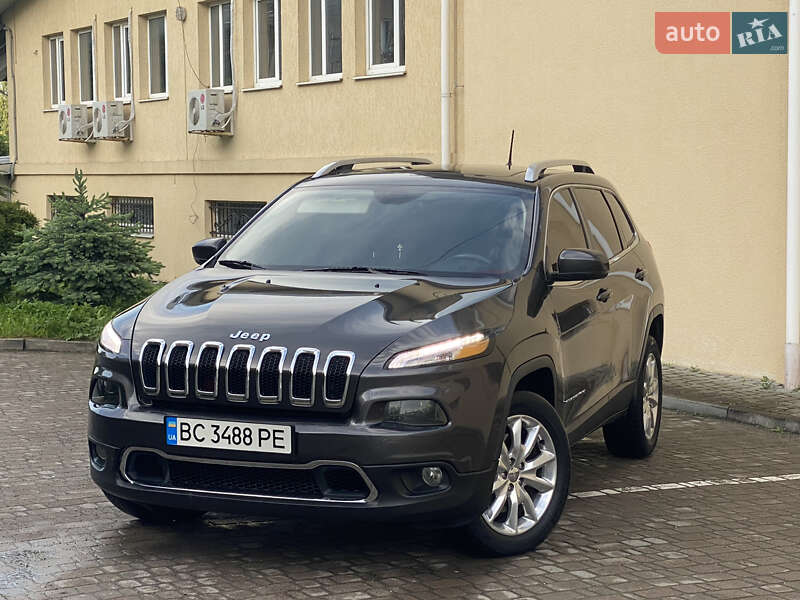 Внедорожник / Кроссовер Jeep Cherokee 2016 в Трускавце