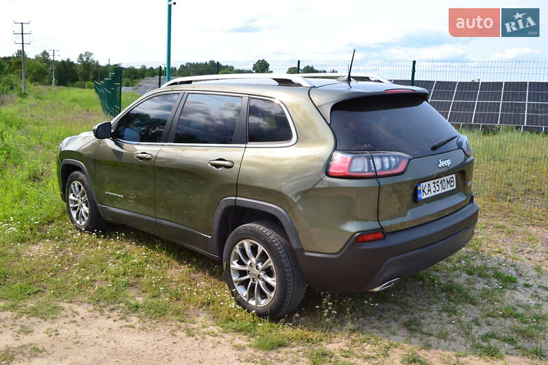 Внедорожник / Кроссовер Jeep Cherokee 2018 в Киеве