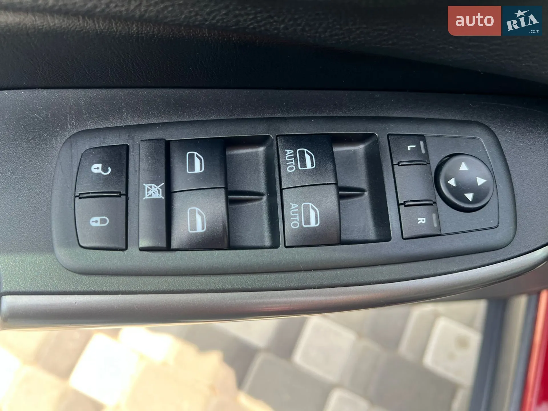 2020 Jeep Cherokee - мініатюра 12