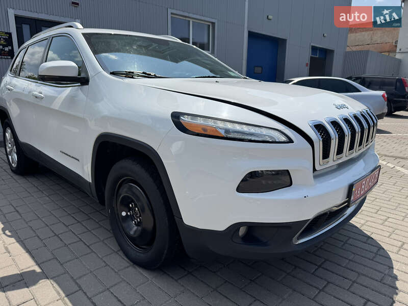 Позашляховик / Кросовер Jeep Cherokee 2016 в Рівному