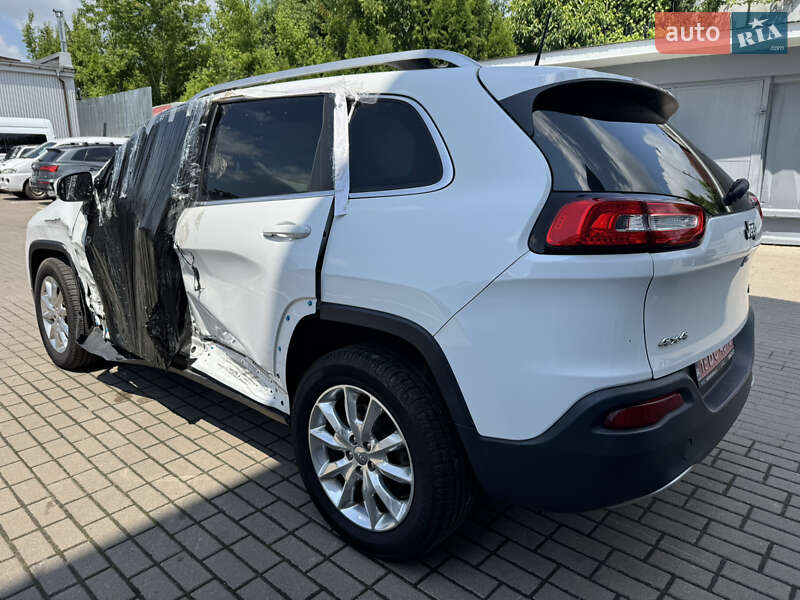 Позашляховик / Кросовер Jeep Cherokee 2016 в Рівному