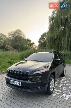 Внедорожник / Кроссовер Jeep Cherokee 2015 в 