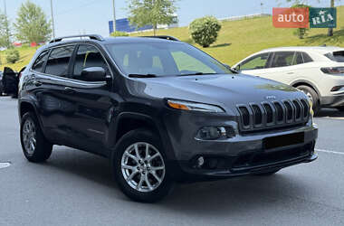 Внедорожник / Кроссовер Jeep Cherokee 2014 в Киеве
