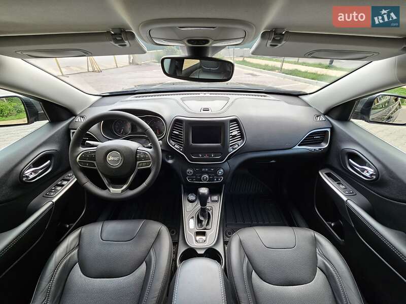 Позашляховик / Кросовер Jeep Cherokee 2021 в Києві